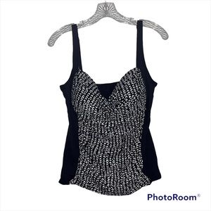 La Blanca black and white padded tankini top